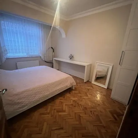 Memorial Hastanesi Karsisinda Appartement Istambul